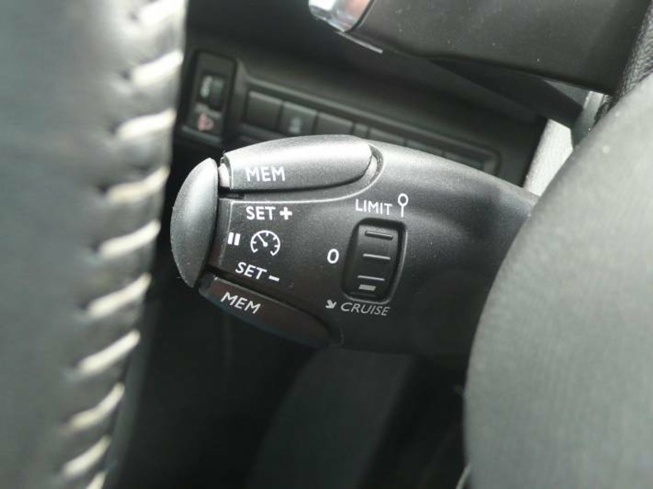 Peugeot 308 sw Style 1.5 BlueHDi EAT8 130CV  - Foto 35