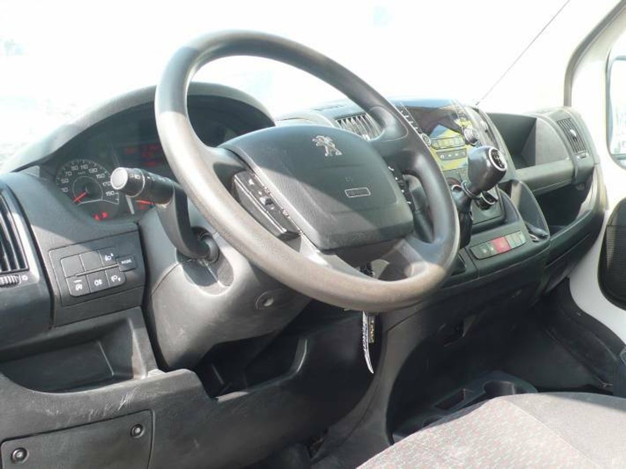 Peugeot Boxer CAJA DOBLE CABINA 435 L4 BHDI 140  - Foto 3