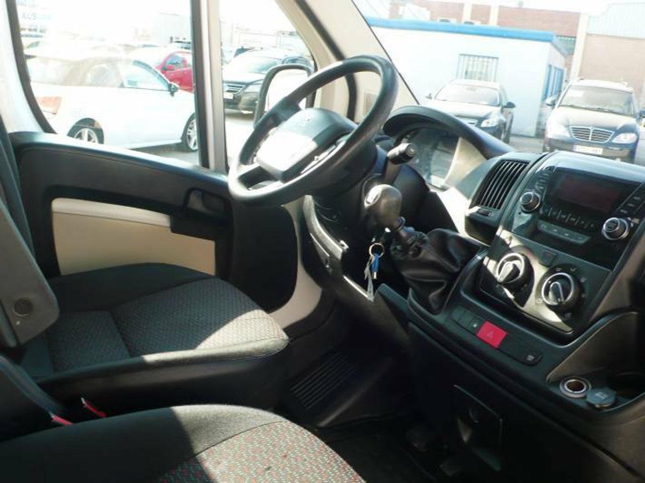 Peugeot Boxer FURGON 330 L1 H1 HDI 130 2.2  - Foto 14