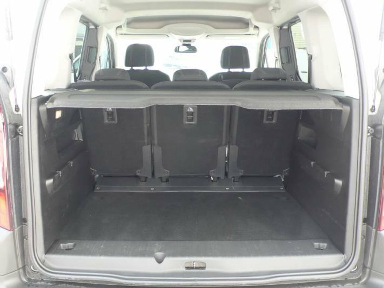 Peugeot Rifter GT BLUEHDI 130 S&S 6 VEL.  - Foto 36