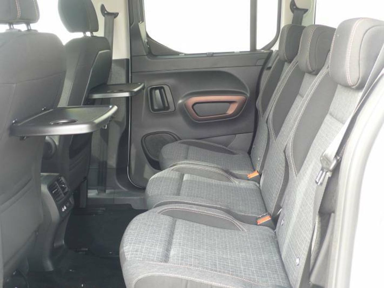Peugeot Rifter GT BLUEHDI 130 S&S 6 VEL.  - Foto 38
