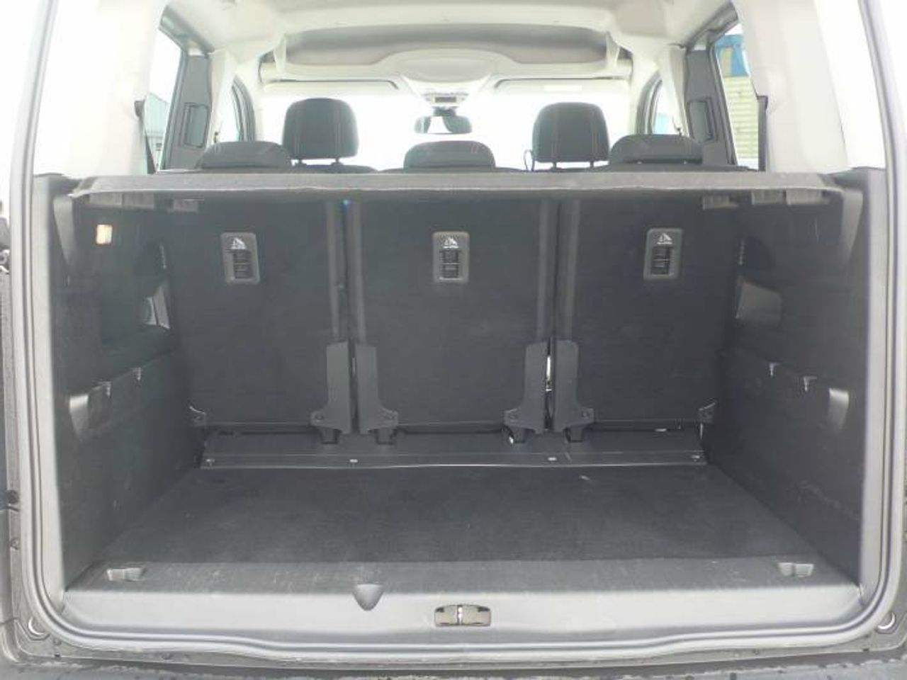 Peugeot Rifter GT BLUEHDI 130 S&S 6 VEL.  - Foto 35