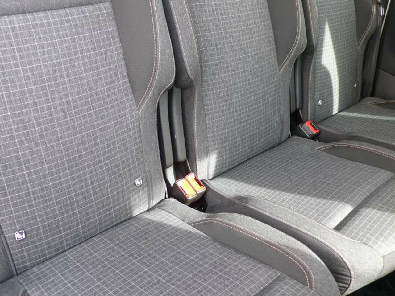 Peugeot Rifter GT BLUEHDI 130 S&S 6 VEL.  - Foto 33