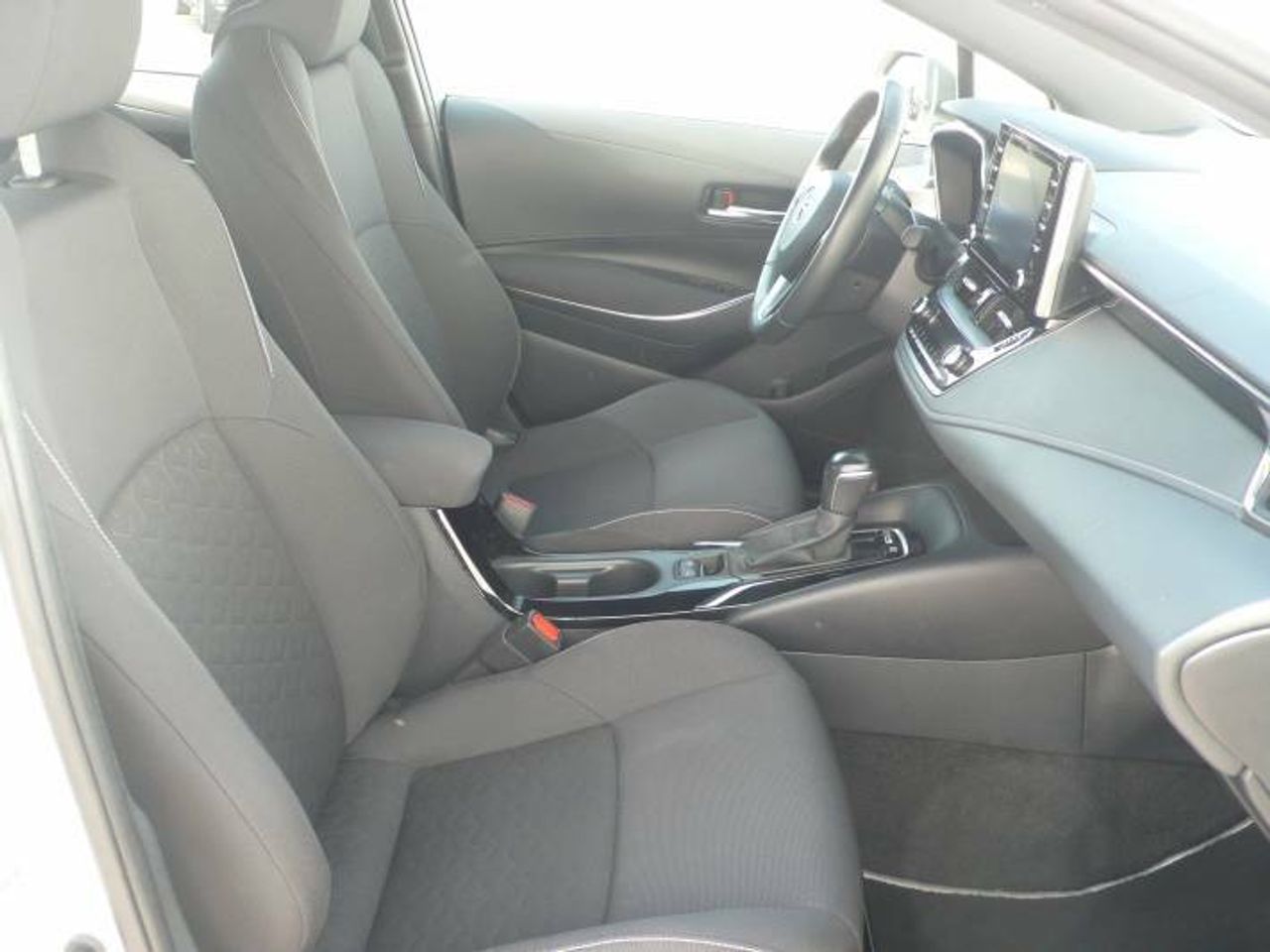 Toyota Corolla ACTIVE TECH E-CVT  - Foto 15