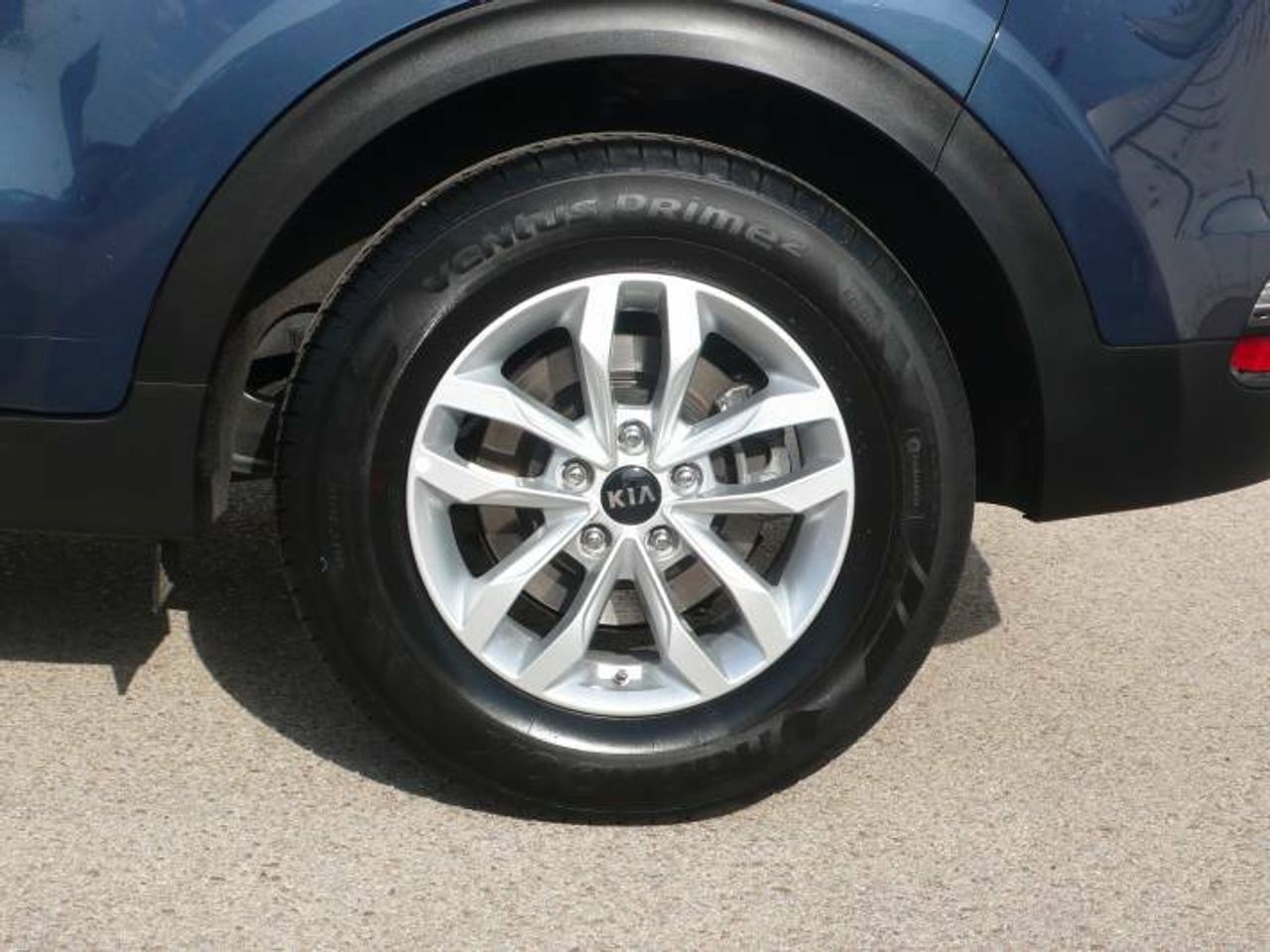 Kia Sportage 1.6 Drive Plus 2WD 6 vel. 132  - Foto 36