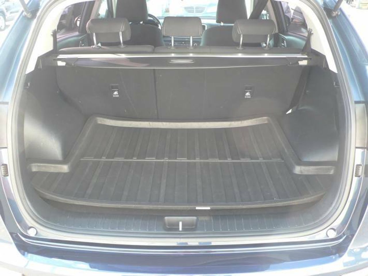 Kia Sportage 1.6 Drive Plus 2WD 6 vel. 132  - Foto 13