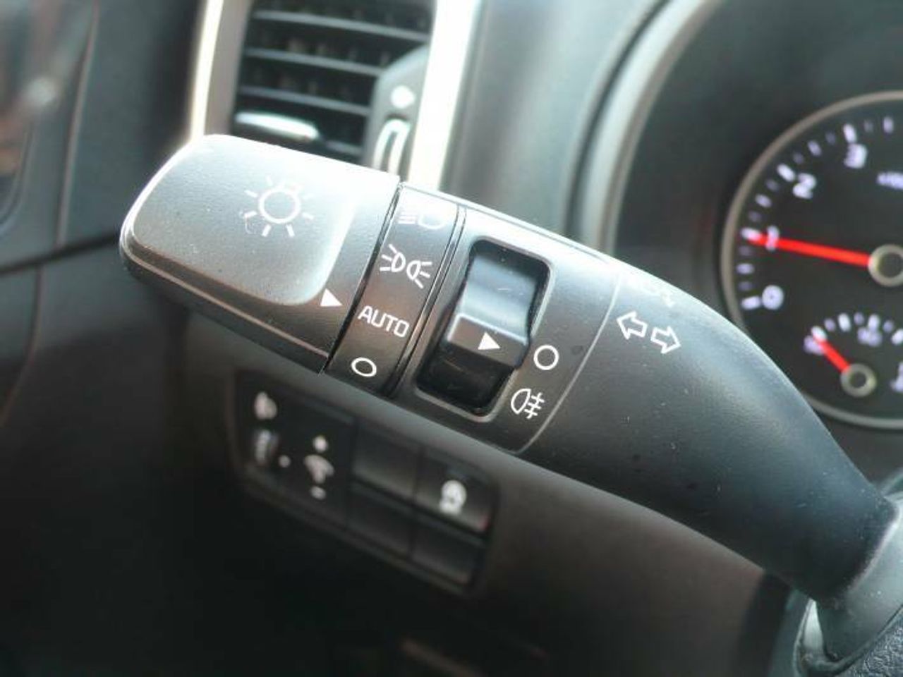 Kia Sportage 1.6 Drive Plus 2WD 6 vel. 132  - Foto 32