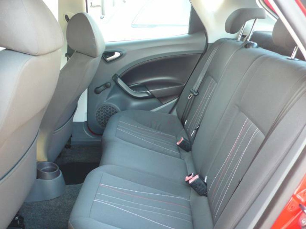 Seat Ibiza 1.6 TDI 90 copa REFERENCE  - Foto 10