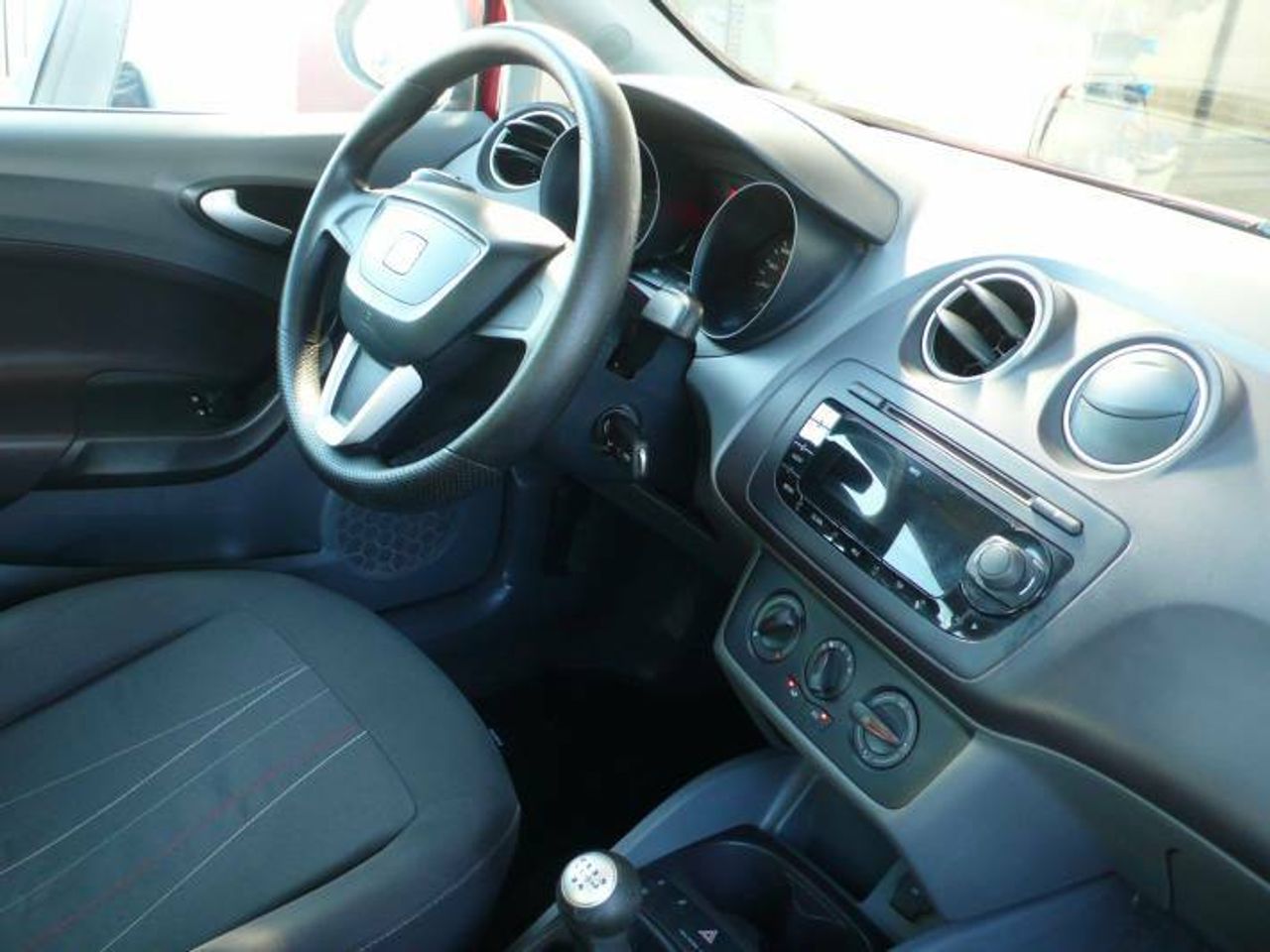Seat Ibiza 1.6 TDI 90 copa REFERENCE  - Foto 14