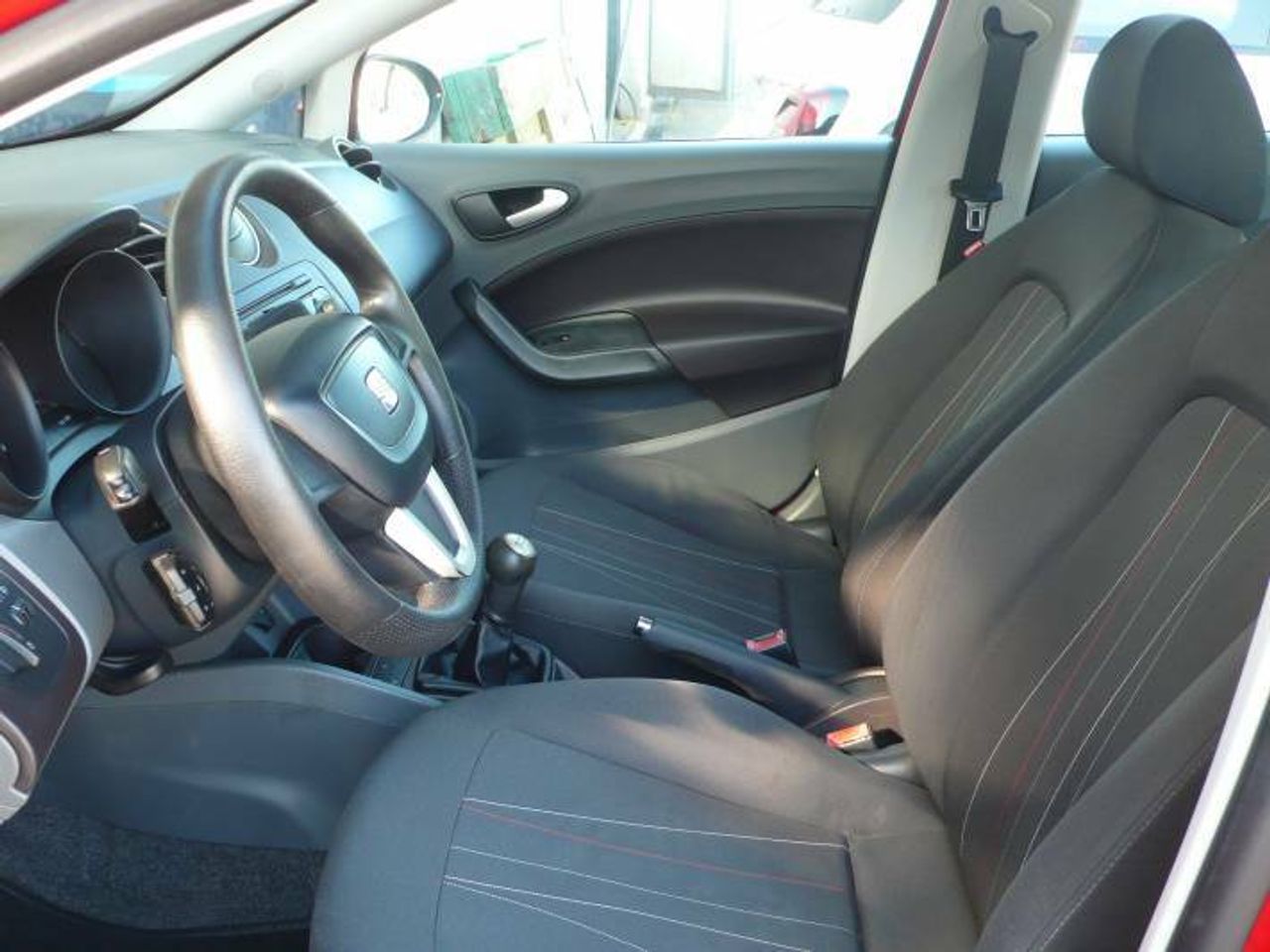 Seat Ibiza 1.6 TDI 90 copa REFERENCE  - Foto 9