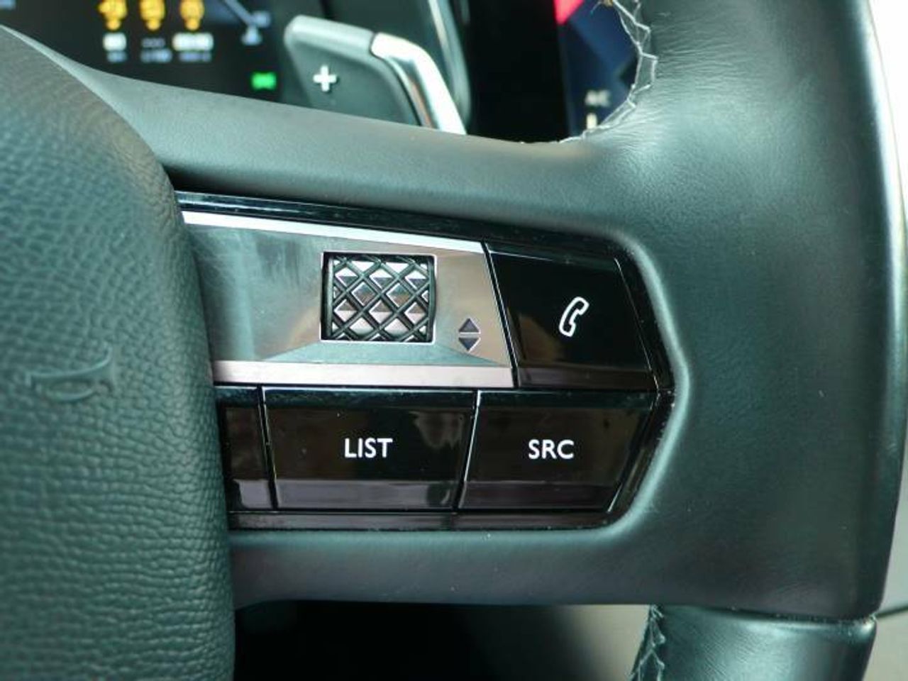 DS DS 7 BlueHDi 96kW (130CV) AT Bastille + 5P  - Foto 35