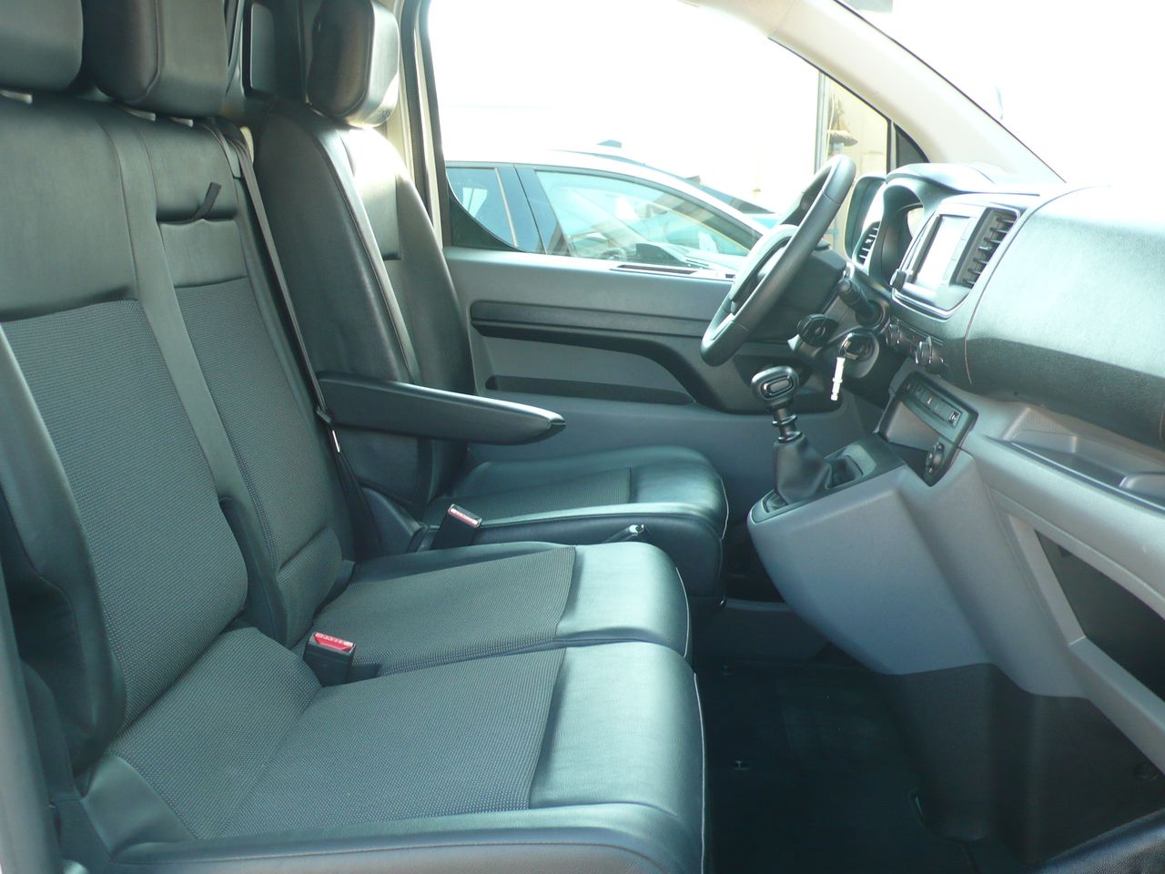 Peugeot Expert Furgon Premium BlueHDi (115) Standard  - Foto 16