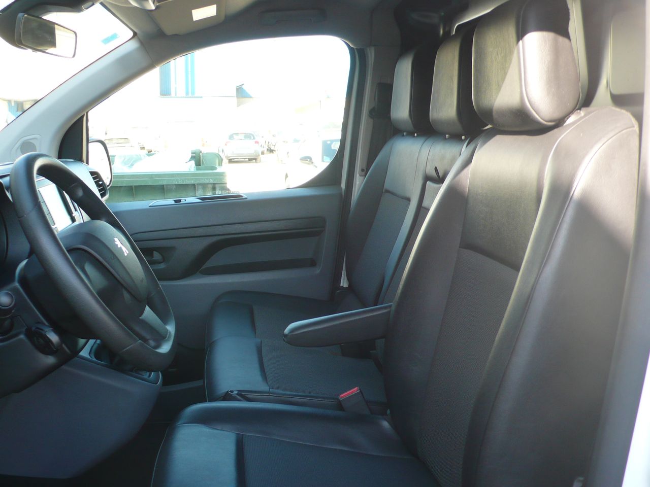 Peugeot Expert Furgon Premium BlueHDi (115) Standard  - Foto 9