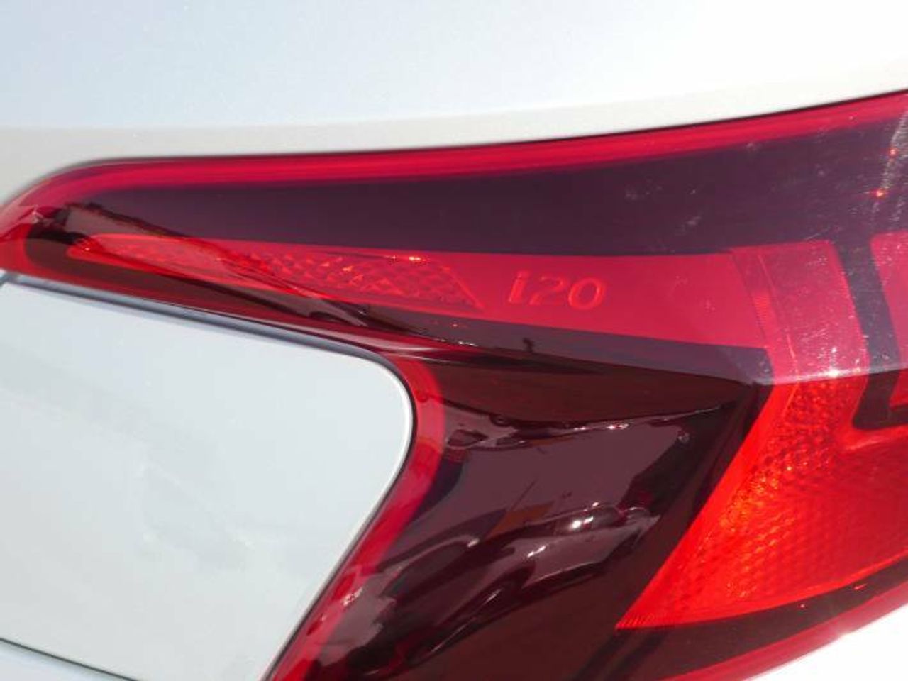 Hyundai i20 1.0TGDI 74KW 100CV 48V KLASS  - Foto 11