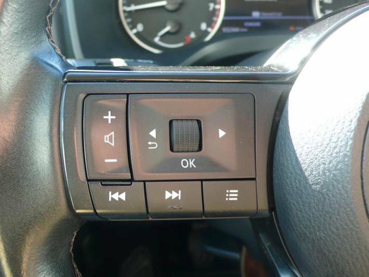 Nissan Qashqai DIG-T 103KW 140CV MHEV ACENTA  - Foto 36
