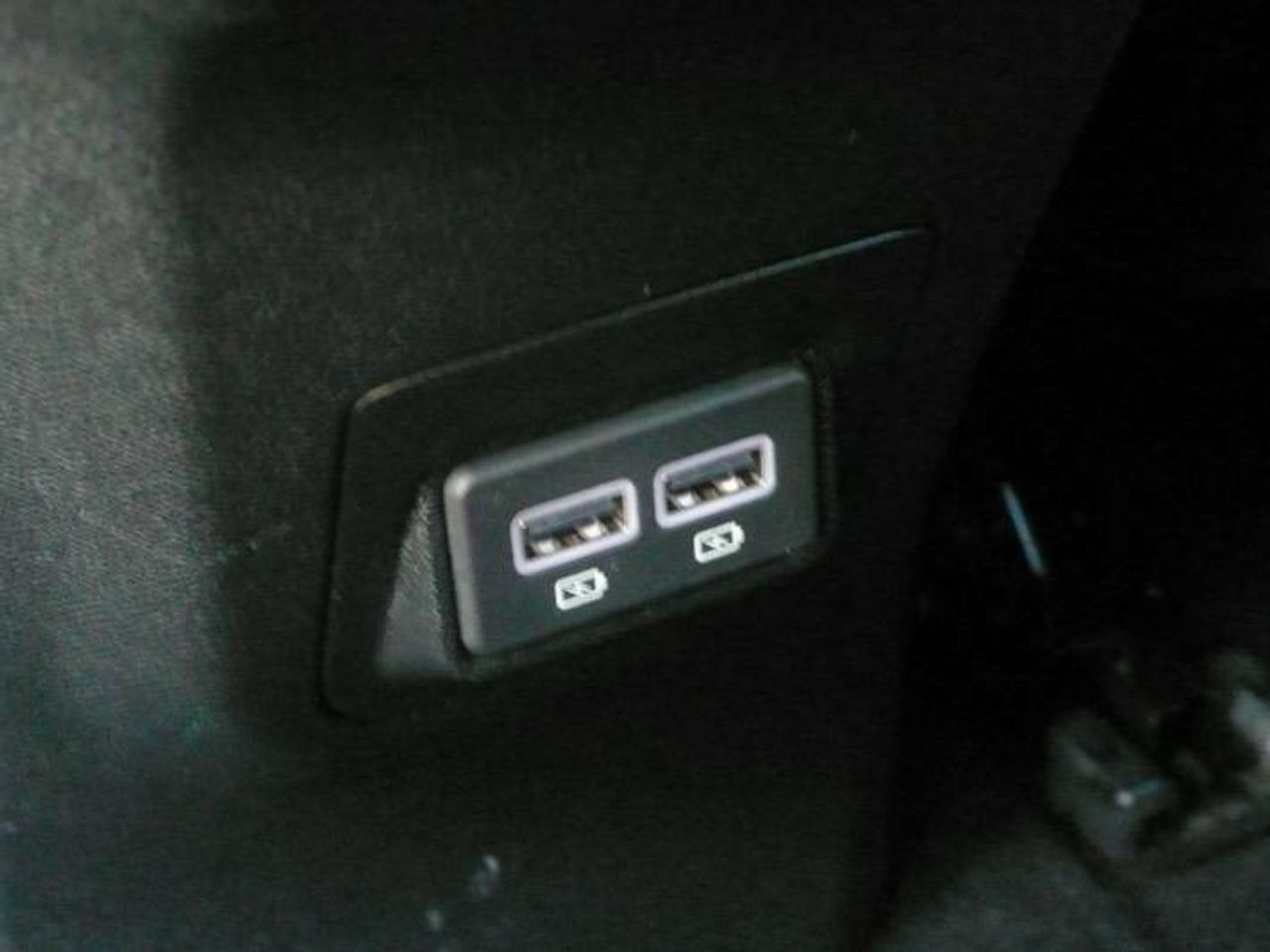 Peugeot 3008 Hybrid Hybrid 4 GT Pack 1.6 Plug-In 300CV AT8  - Foto 37