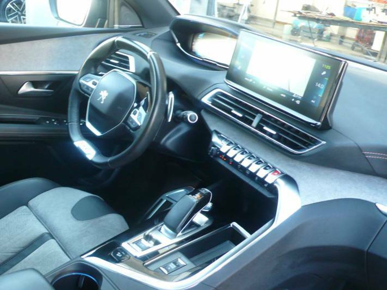 Peugeot 3008 Hybrid Hybrid 4 GT Pack 1.6 Plug-In 300CV AT8  - Foto 21