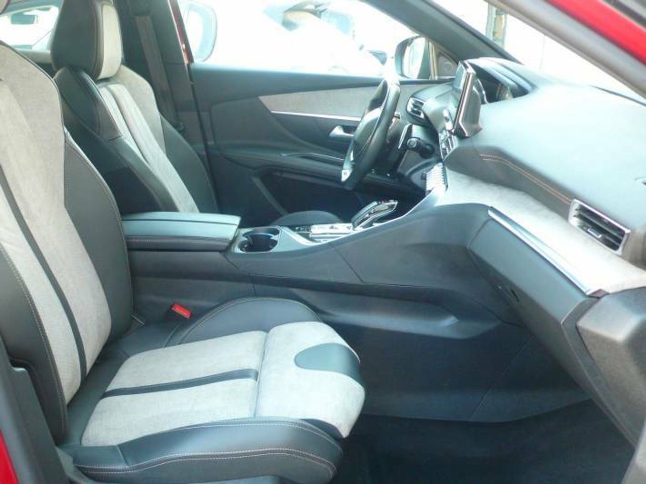 Peugeot 3008 Hybrid Hybrid 4 GT Pack 1.6 Plug-In 300CV AT8  - Foto 19