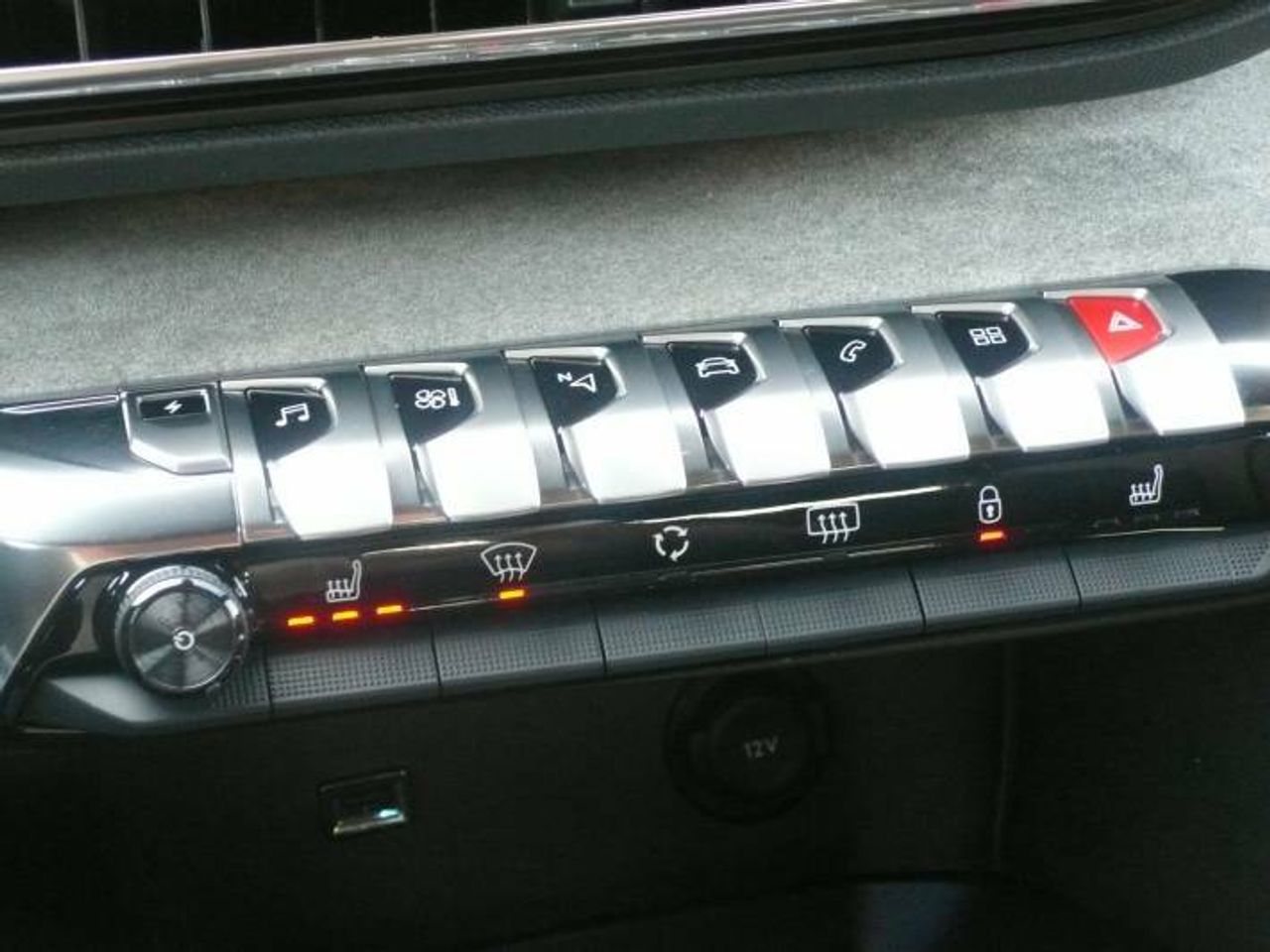 Peugeot 3008 Hybrid Hybrid 4 GT Pack 1.6 Plug-In 300CV AT8  - Foto 30