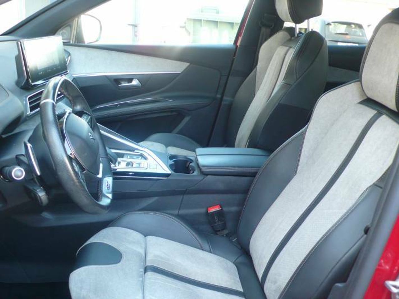 Peugeot 3008 Hybrid Hybrid 4 GT Pack 1.6 Plug-In 300CV AT8  - Foto 9