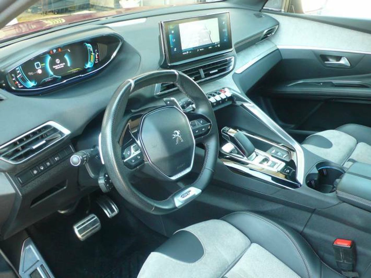 Peugeot 3008 Hybrid Hybrid 4 GT Pack 1.6 Plug-In 300CV AT8  - Foto 3