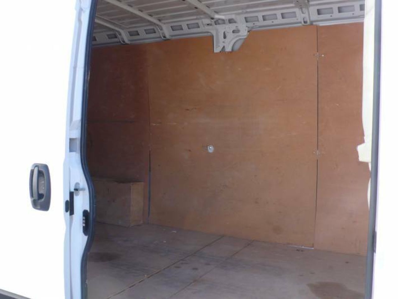 Fiat Ducato 35 L3H2 2.3 (140cv) VGT SCR Euro 6d-temp 4 Puertas  - Foto 12
