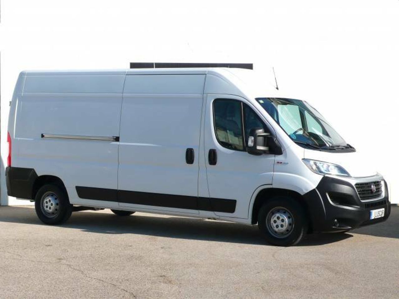 Fiat Ducato 35 L3H2 2.3 (140cv) VGT SCR Euro 6d-temp 4 Puertas  - Foto 8