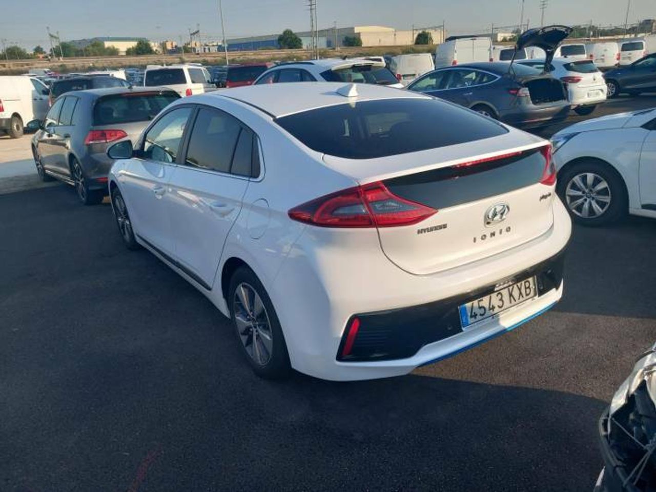 Hyundai IONIQ PHEV 5P GDI 1.6 141CV DT TECNO  - Foto 3