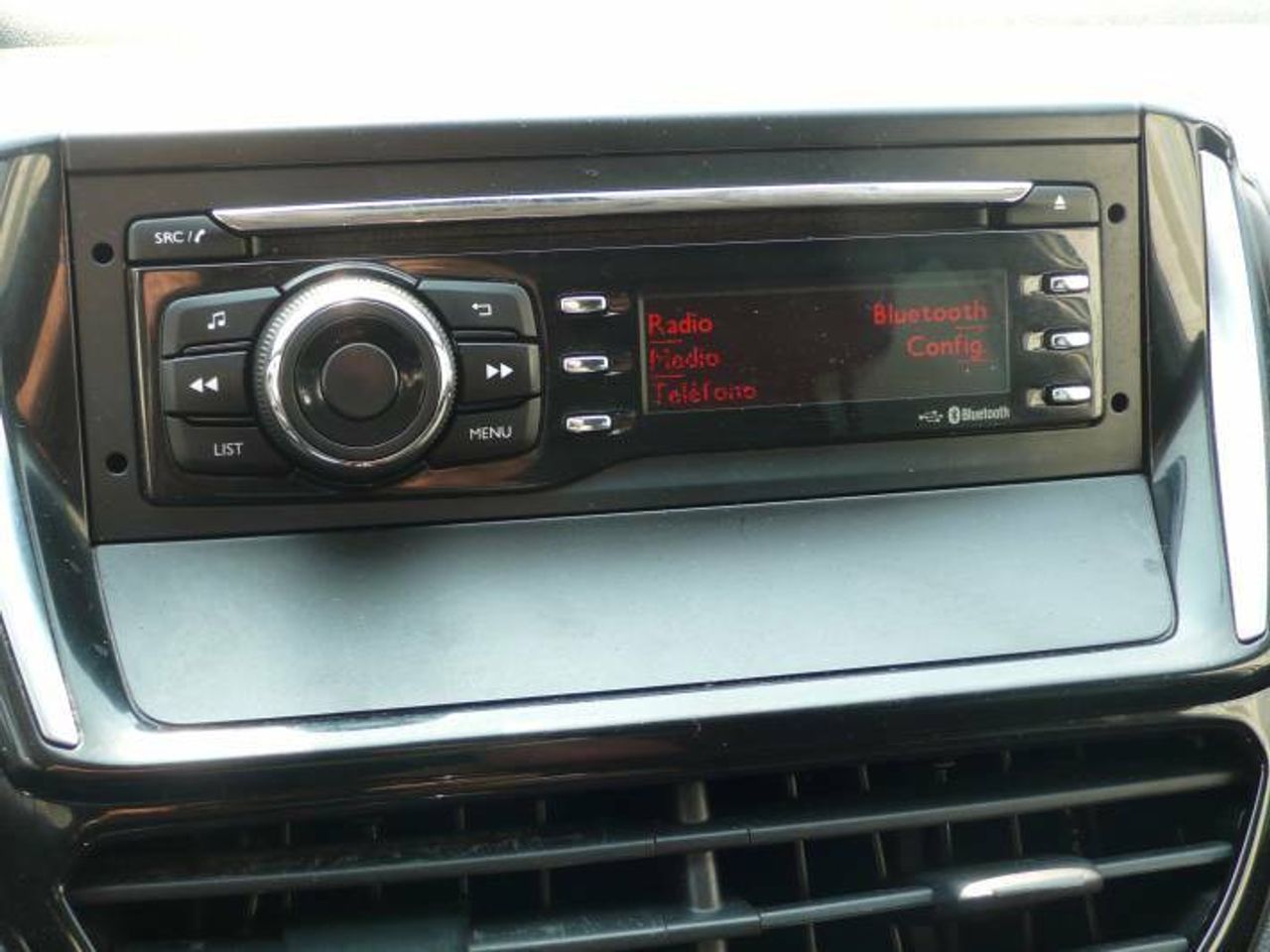 Peugeot 208 1.4HDi BUSINESS LINE 68cv  - Foto 15