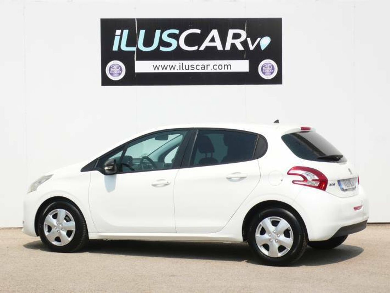 Peugeot 208 1.4HDi BUSINESS LINE 68cv  - Foto 6
