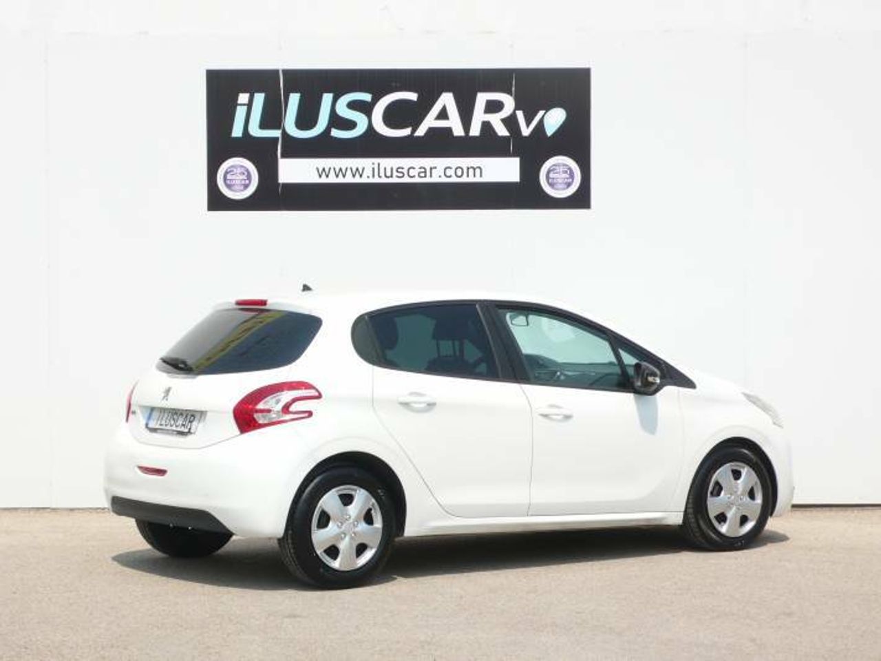 Peugeot 208 1.4HDi BUSINESS LINE 68cv  - Foto 4