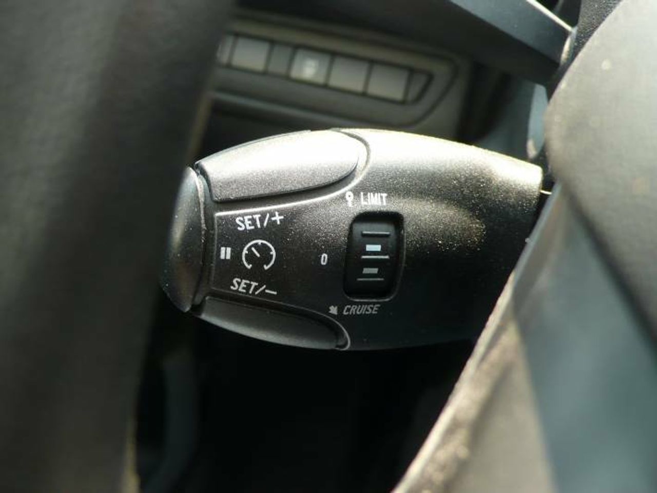 Peugeot 208 1.4HDi BUSINESS LINE 68cv  - Foto 22