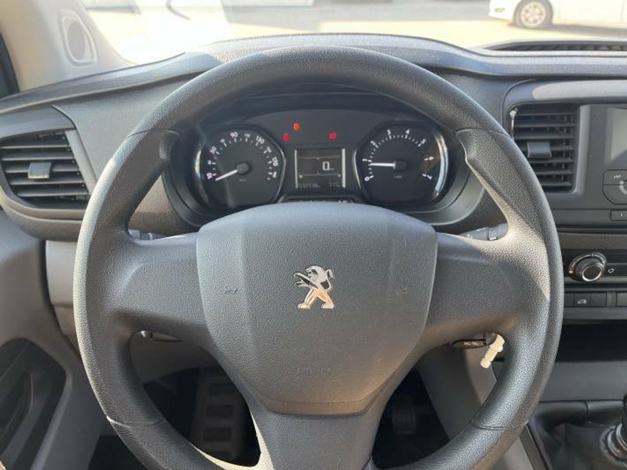 Peugeot Expert Standard 1.5BlueHDi S&S Pro 120  - Foto 17