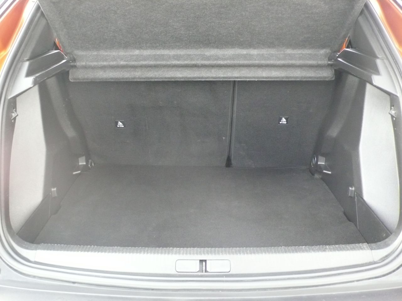 Peugeot 2008 1.2 Allure Pack 130 EAT8  - Foto 35