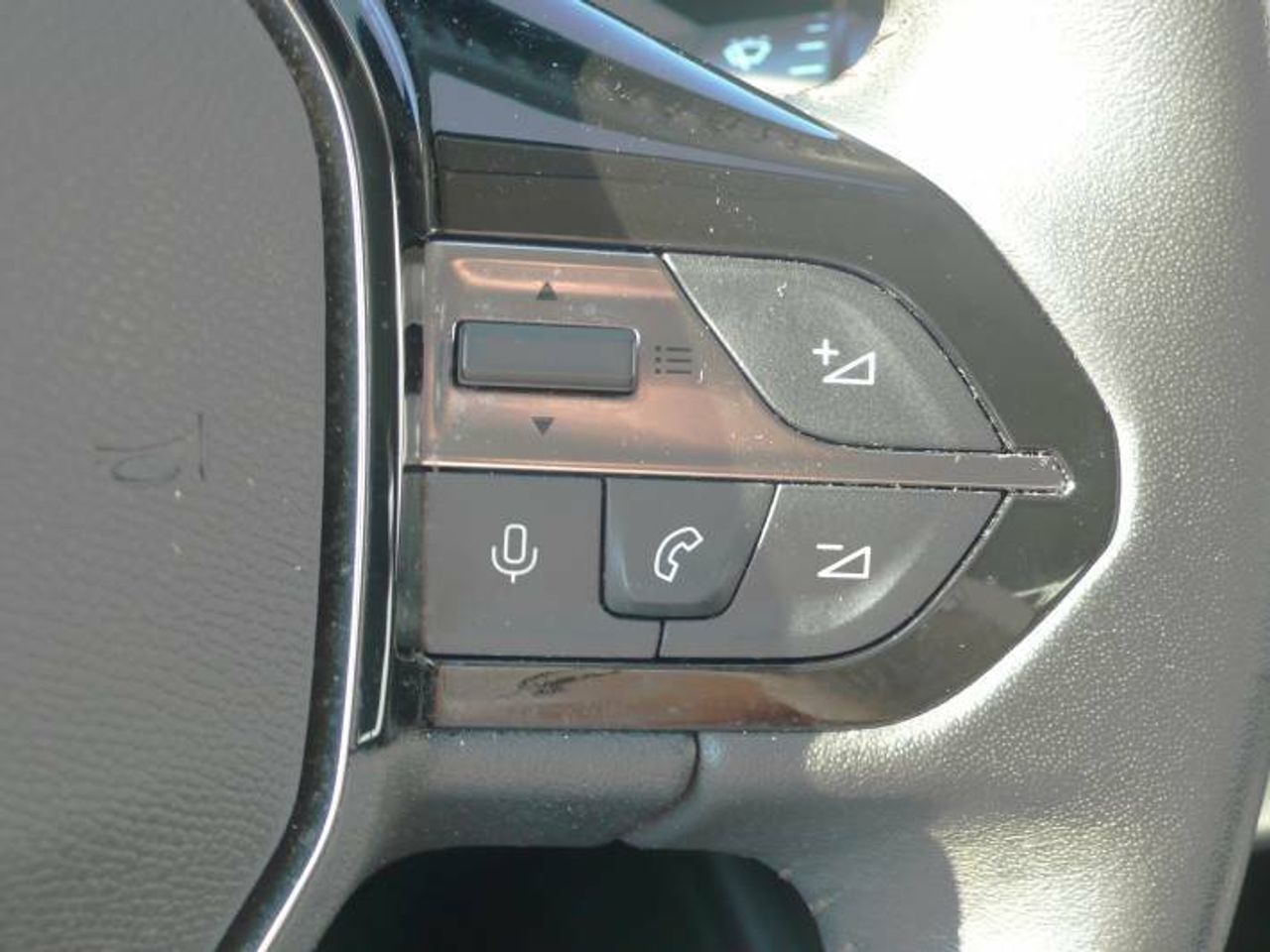 Peugeot 308 Nuevo 308 5P Active Pack BlueHDi 130 S&S MAN  - Foto 29