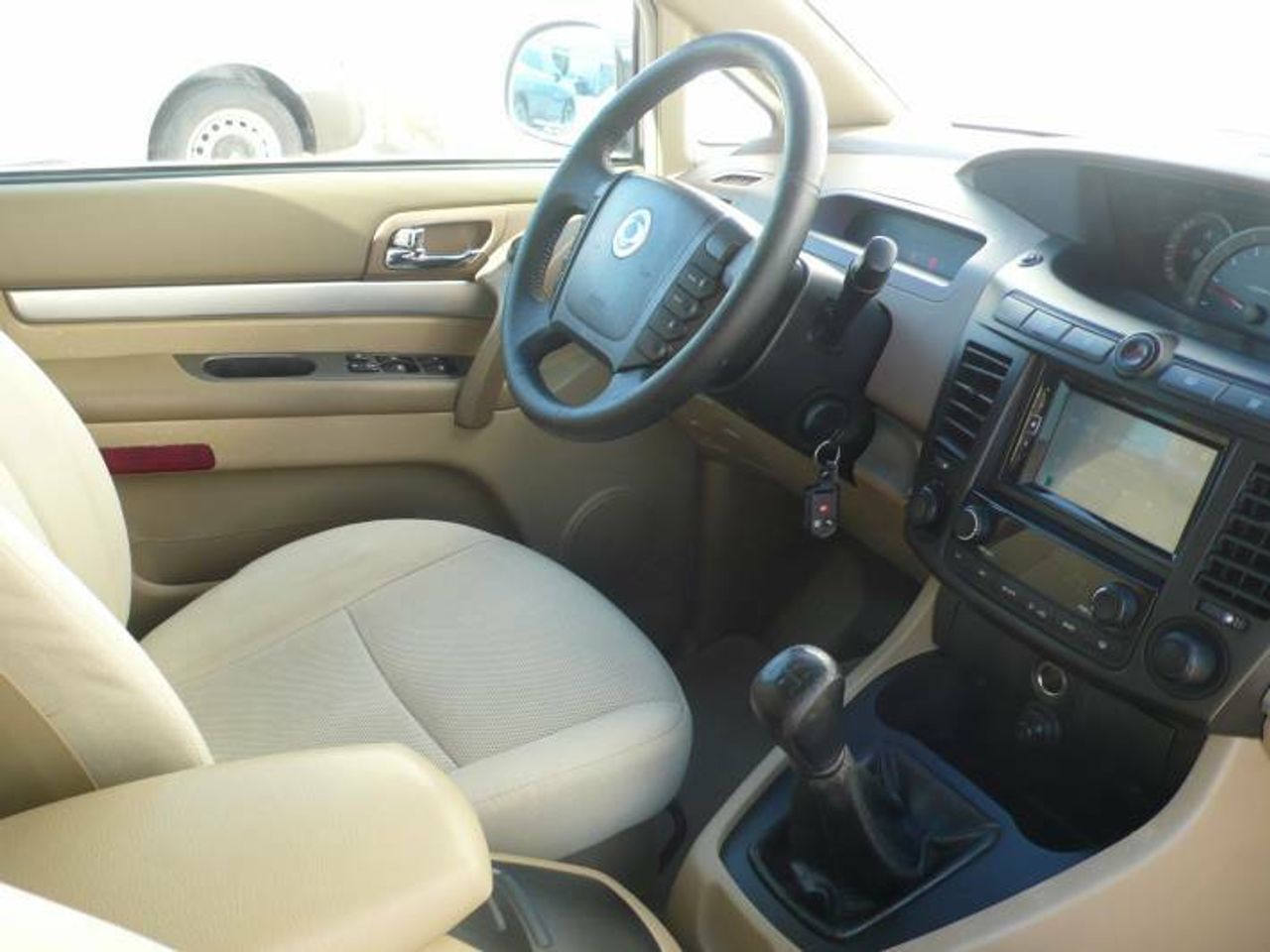 SsangYong Rodius 270 XDi  - Foto 14