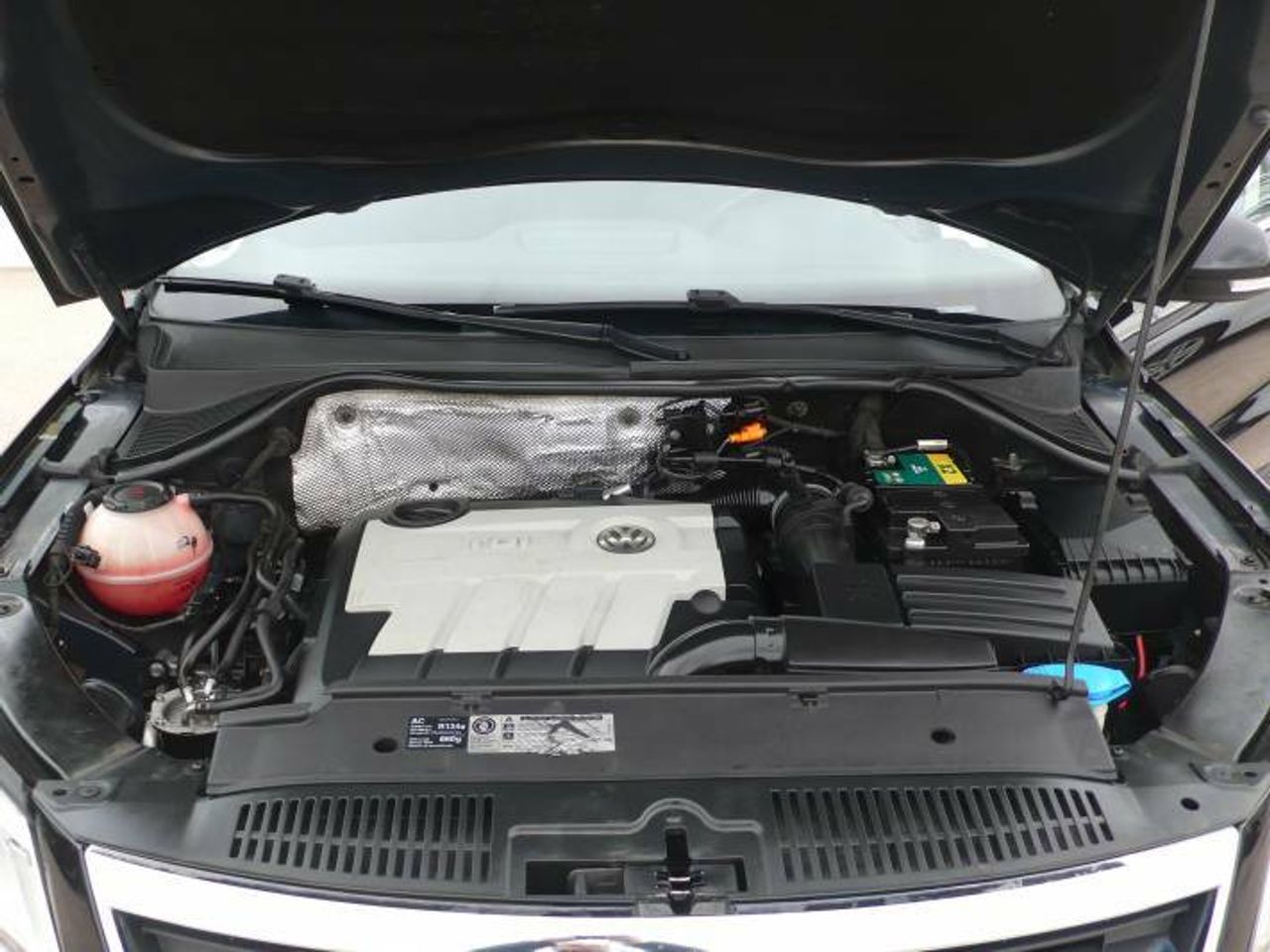 Volkswagen Tiguan 2.0 TDI ADVANCE 4 MOTION 140  - Foto 32