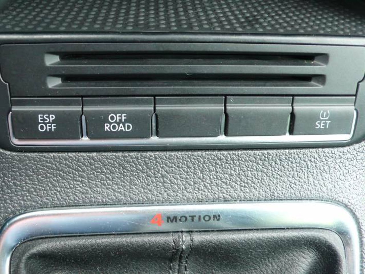 Volkswagen Tiguan 2.0 TDI ADVANCE 4 MOTION 140  - Foto 18