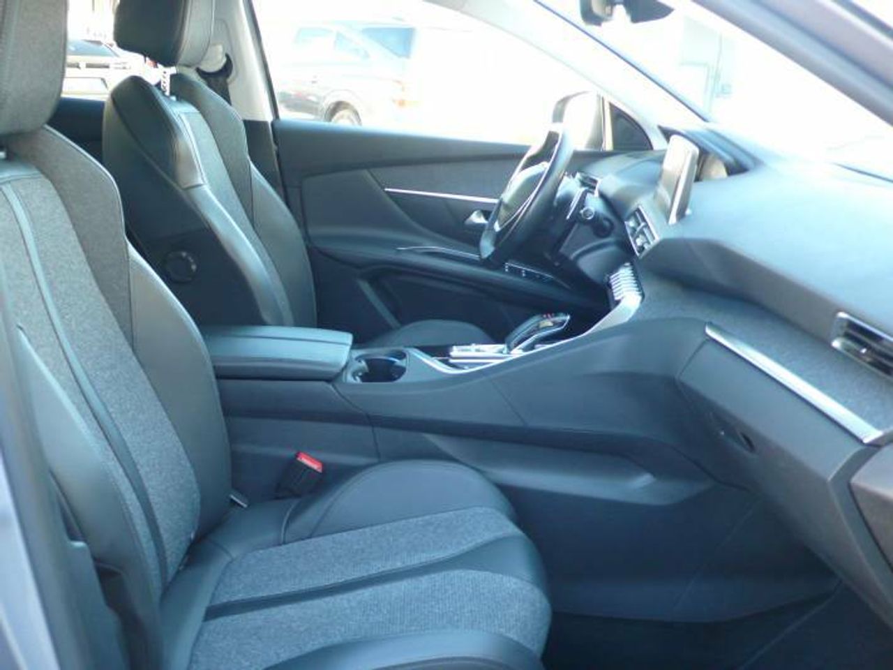 Peugeot 3008 1.6 HYBRID 225 Allure Aut.  - Foto 17