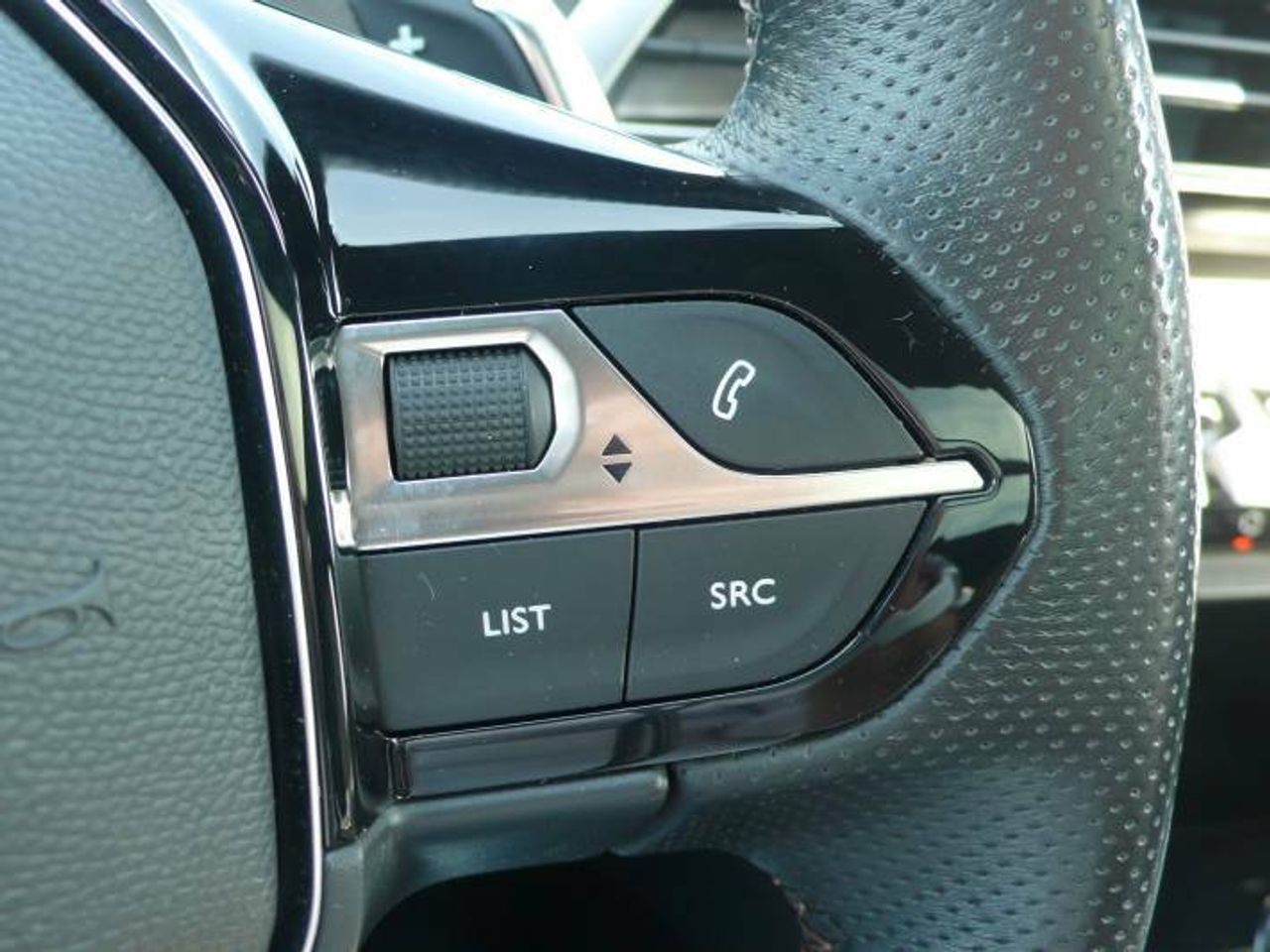 Peugeot 3008 1.6 HYBRID 4 300 GT Aut.  - Foto 40