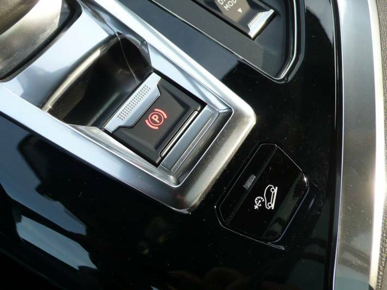 Peugeot 3008 1.6 HYBRID 4 300 GT Aut.  - Foto 37