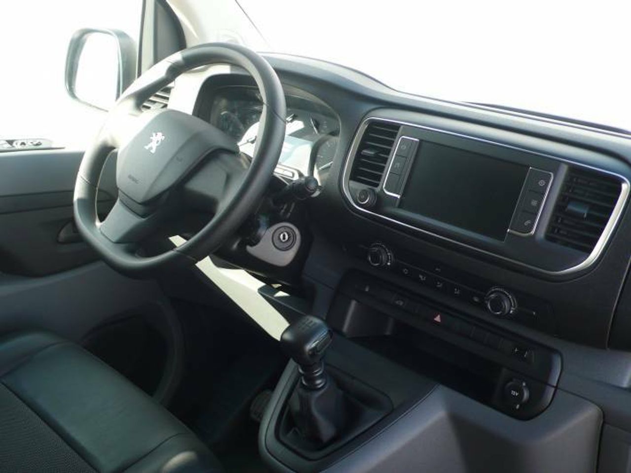 Peugeot Expert PREMIUM ESTANDAR 1.5 100 CV MT6  - Foto 12