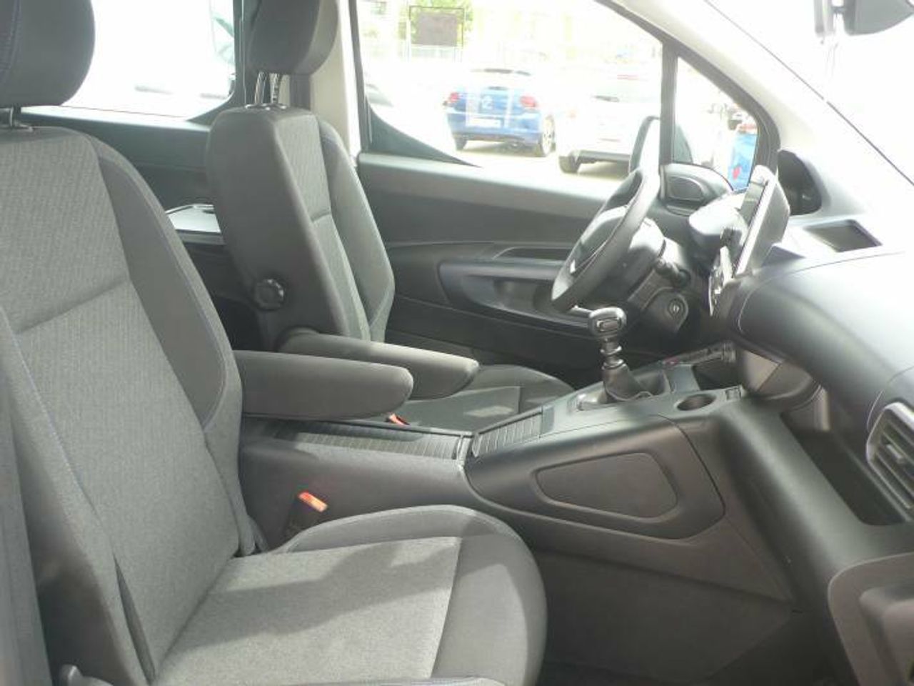 Peugeot Rifter ALLURE BUSINESS STANDARD BHDi 100  - Foto 17