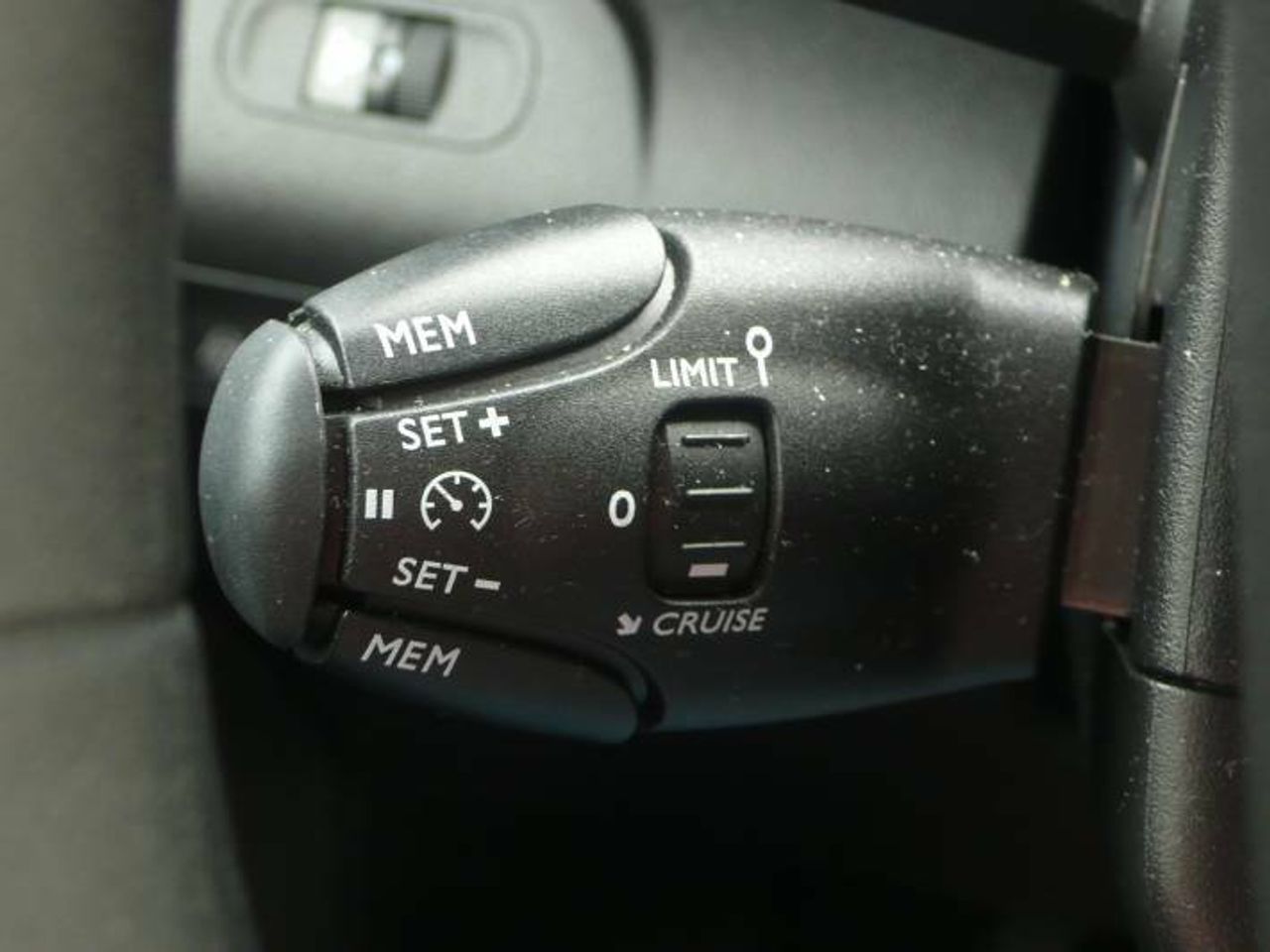 Peugeot Rifter ALLURE BUSINESS STANDARD BHDi 100  - Foto 32