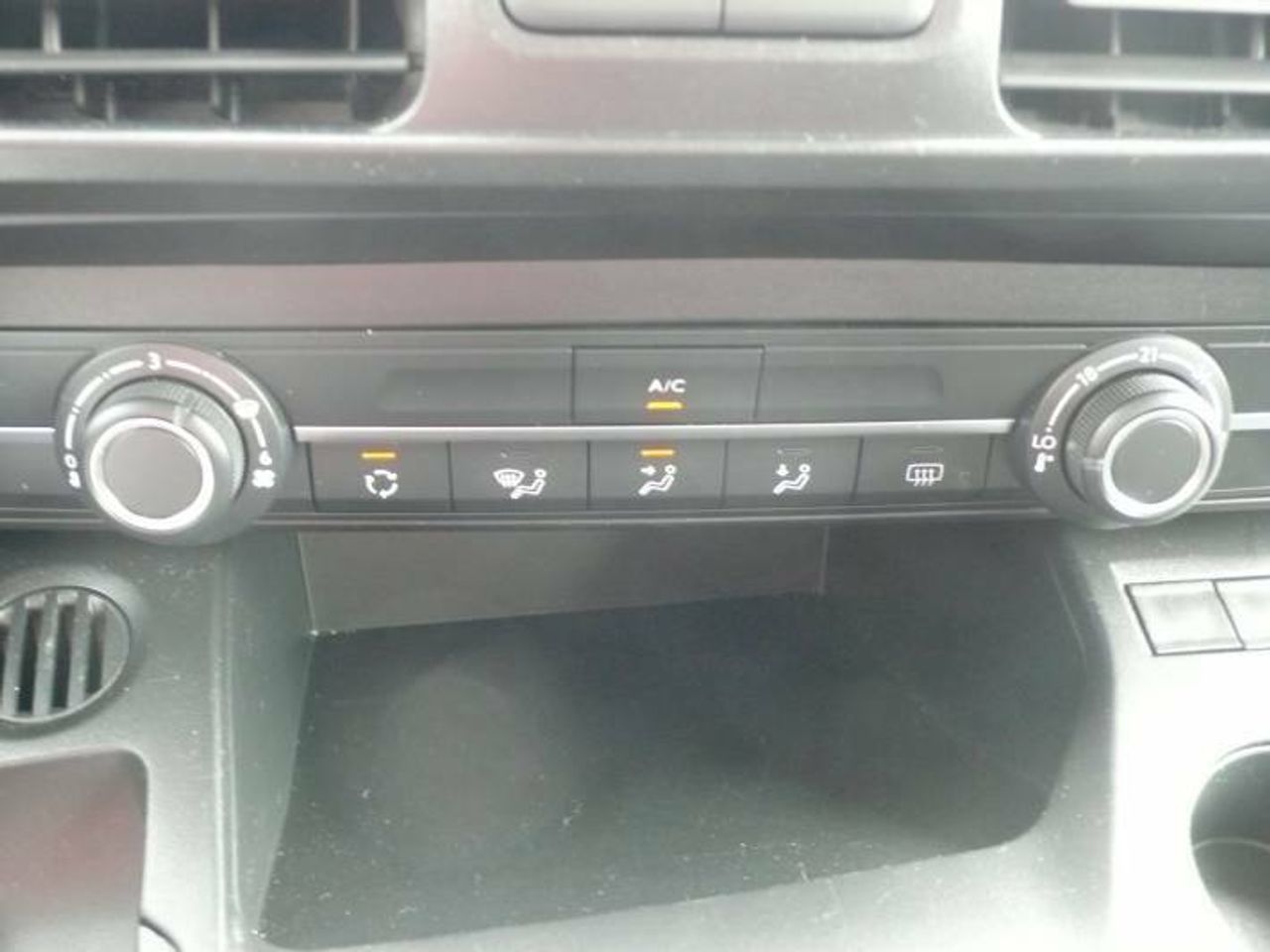 Peugeot Rifter ALLURE BUSINESS STANDARD BHDi 100  - Foto 24