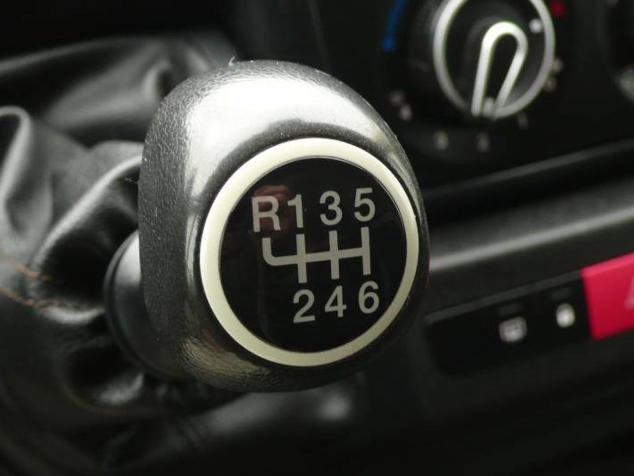 Citroën Jumper BlueHDi 103KW (140CV) Furgón 35L3H3 4 P  - Foto 16