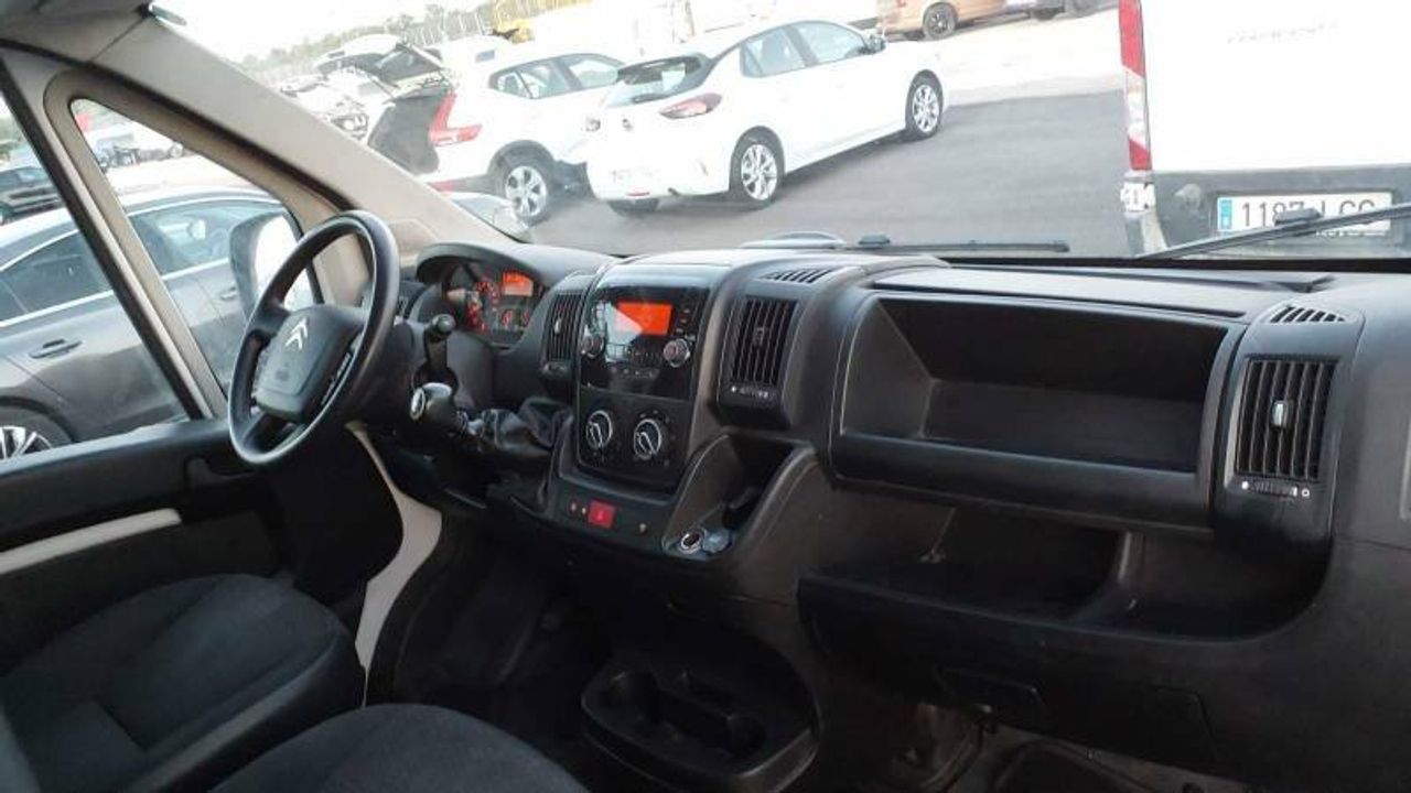 Citroën Jumper BlueHDi 103KW (140CV) Furgón 35L3H3 4 P  - Foto 9
