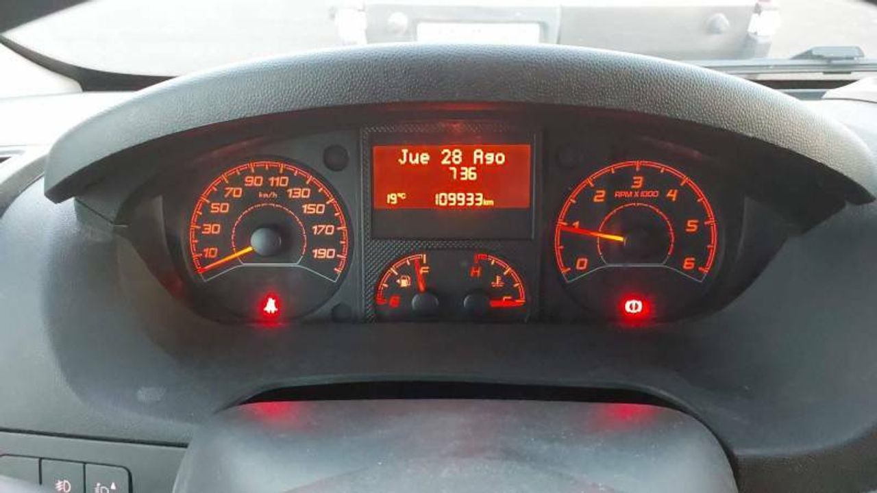 Citroën Jumper BlueHDi 103KW (140CV) Furgón 35L3H3 4 P  - Foto 8