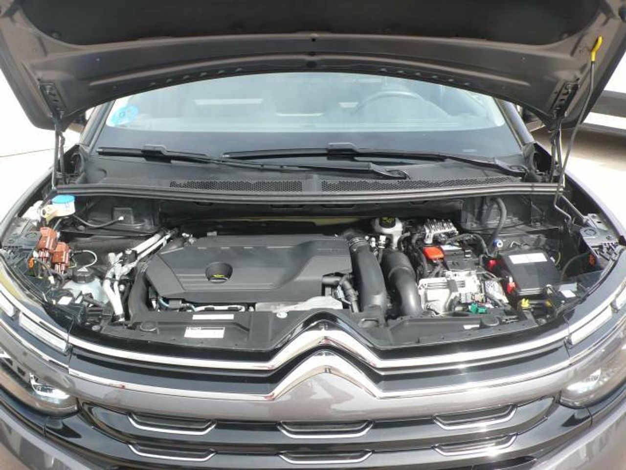 Citroën C5 Aircross 1.6 Shine Hybrid AT8 225cv E6d  - Foto 46