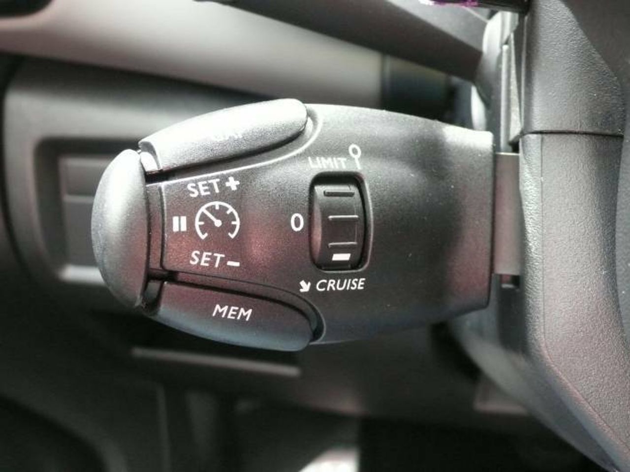 Citroën C5 Aircross 1.6 Shine Hybrid AT8 225cv E6d  - Foto 39